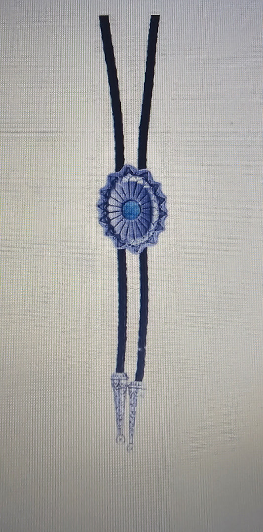 CONCHO Y SHAPE NECKLACE
